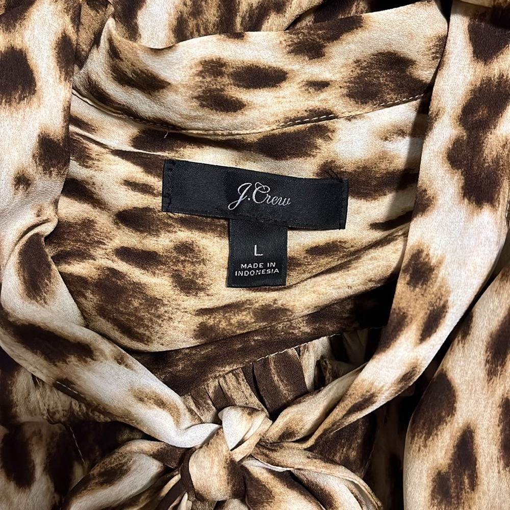 J.Crew Tie-Neck Button-Up Shirt in Leopard Print - Size L - Picture 6 of 7